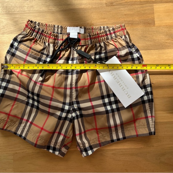 NWT Burberry boy's swim trunks - Picture 4 of 9